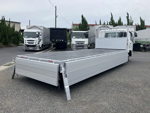 三菱 ファイター 2KG-FK65F(2WD)の写真11