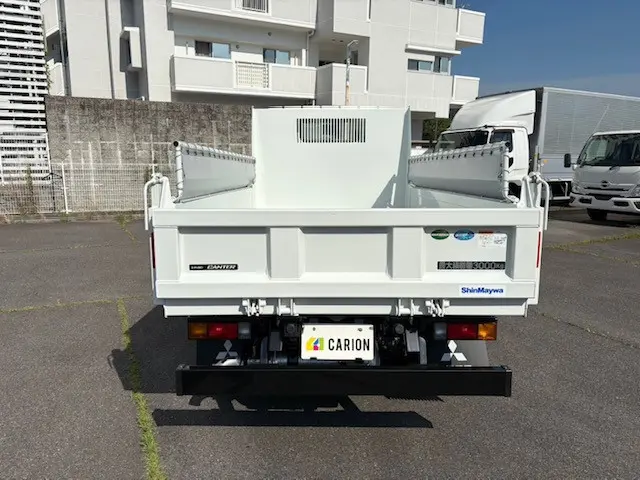 三菱 キャンター 2RG-FBA60(2WD)の写真6