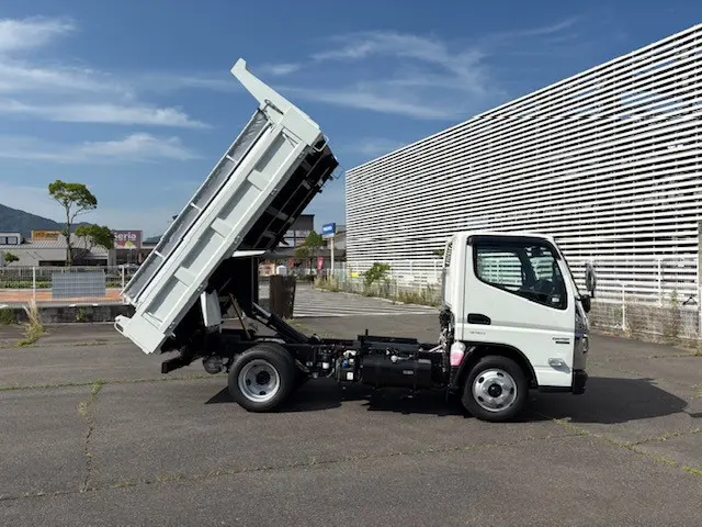 三菱 キャンター 2RG-FBA60(2WD)の写真9