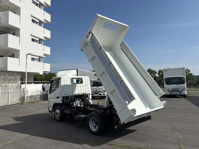 三菱 キャンター 2RG-FBA60(2WD)の写真12