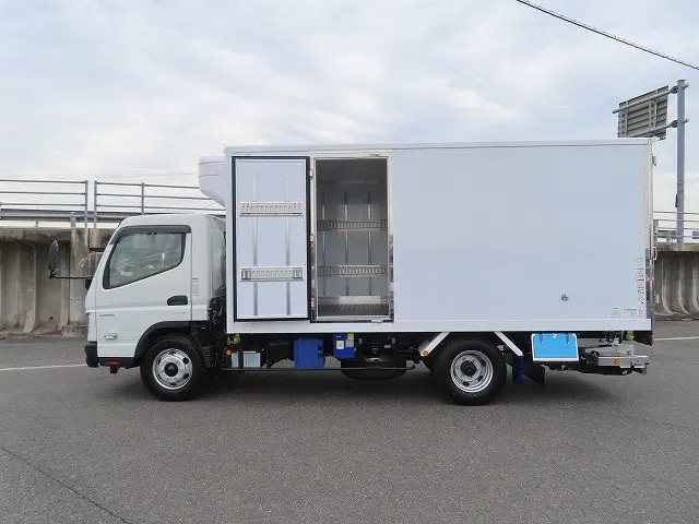 三菱 キャンター 2RG-FEB80(2WD)の写真7