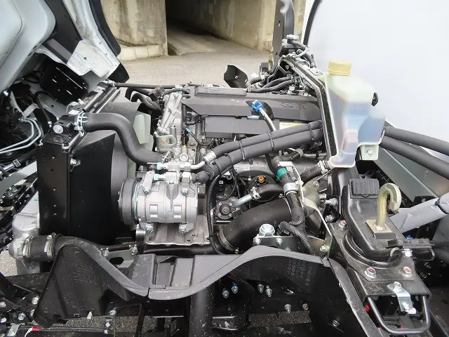 三菱 キャンター 2RG-FEB80(2WD)の写真20