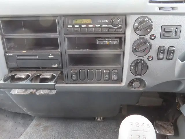 三菱 ファイター QKG-FK62FZ(2WD)の写真26