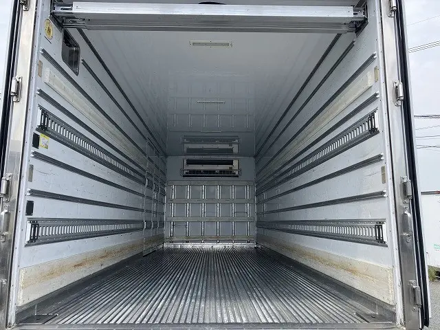 三菱 ファイター 2KG-FK65F(2WD)の写真10