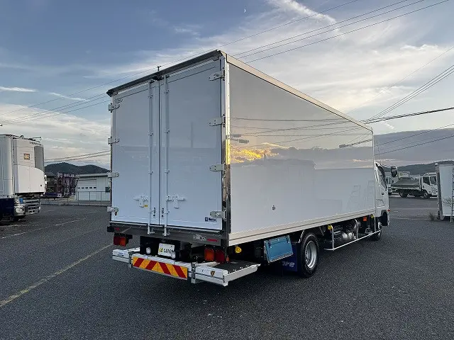 三菱 ファイター 2KG-FK65F(2WD)の写真4
