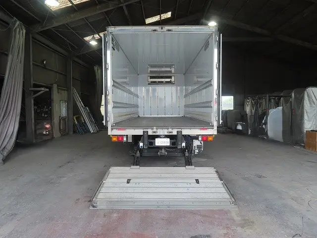 三菱 ファイター 2KG-FK65F(2WD)の写真9