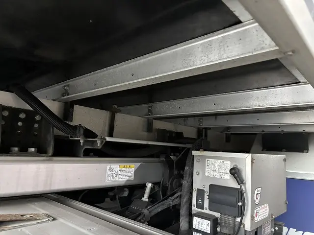 三菱 ファイター 2KG-FK65F(2WD)の写真17