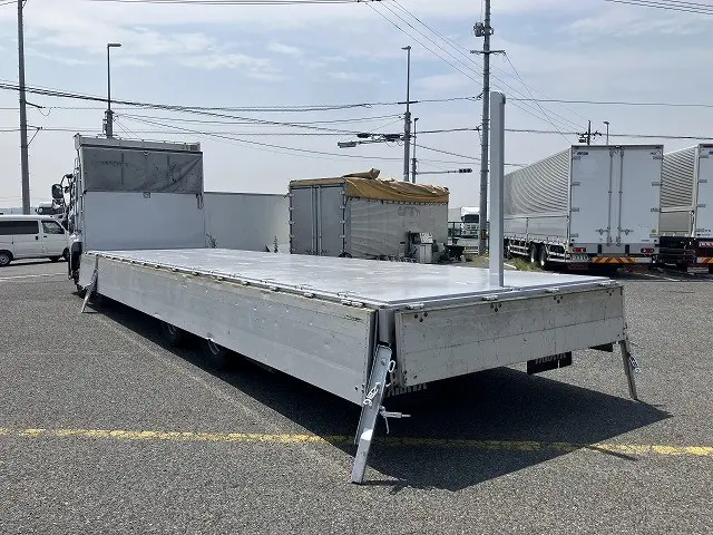 ＵＤ クオン 2PG-CG5CA(8x4)の写真9