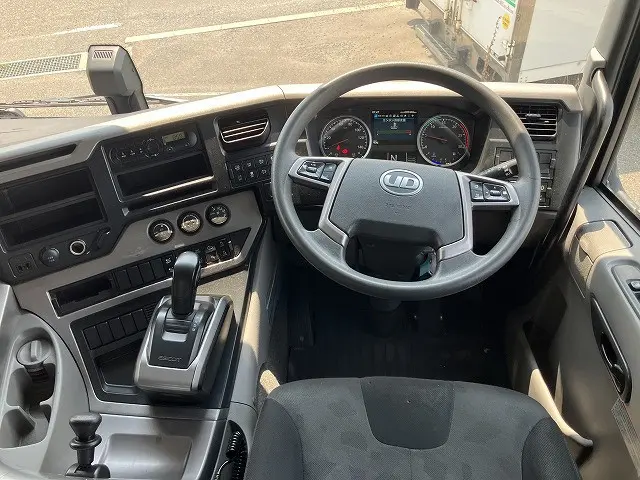 ＵＤ クオン 2PG-CG5CA(8x4)の写真22