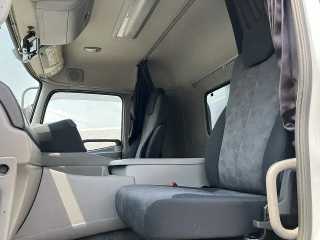 ＵＤ クオン 2PG-CG5CA(8x4)の写真24