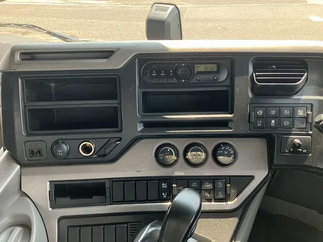 ＵＤ クオン 2PG-CG5CA(8x4)の写真25