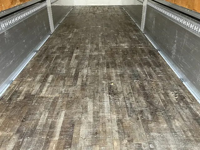 ＵＤ クオン 2PG-CG5CA(8x4)の写真13