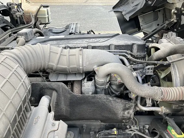 ＵＤ クオン 2PG-CG5CA(8x4)の写真23