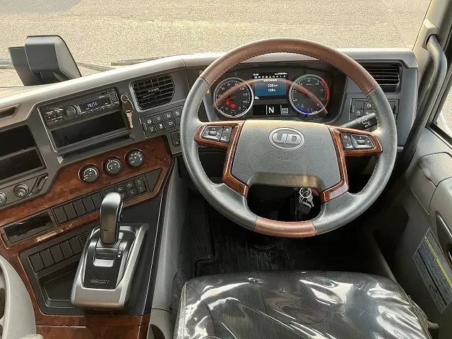 ＵＤ クオン 2PG-CG5CA(8x4)の写真24