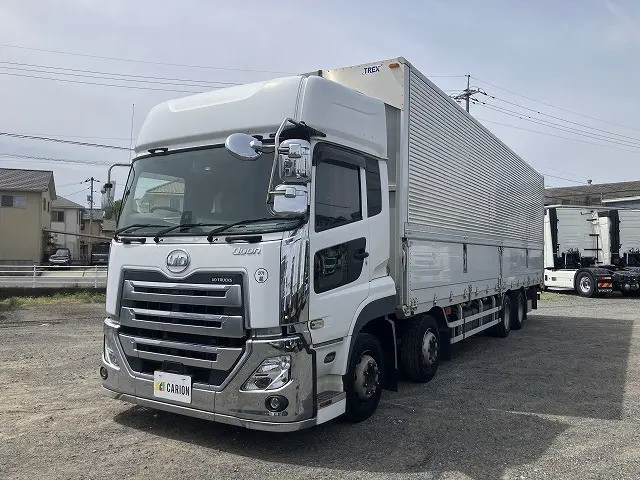 ＵＤ クオン 2PG-CG5CA(8x4)の写真1