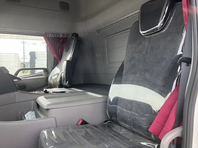 ＵＤ クオン 2PG-CG5CA(8x4)の写真27