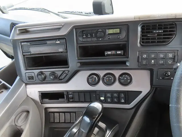 UD クオン 2PG-GK5AAB(2WD)の写真19