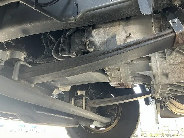 UD クオン 2PG-CD5CA(6x2)の写真18
