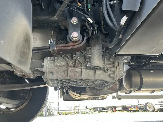 UD クオン 2PG-CD5CA(6x2)の写真19
