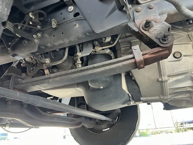 UD コンドル 2RG-BRR90T2(2WD)の写真15