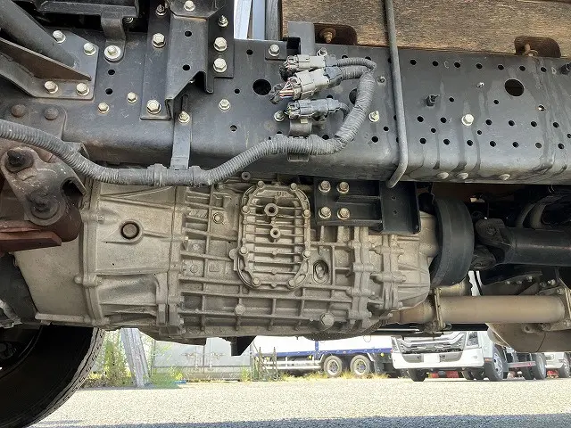 UD コンドル 2RG-BRR90T2(2WD)の写真16