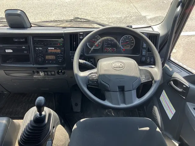 UD コンドル 2RG-BRR90T2(2WD)の写真21