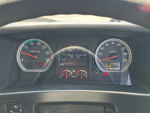 UD コンドル 2RG-BRR90T2(2WD)の写真25