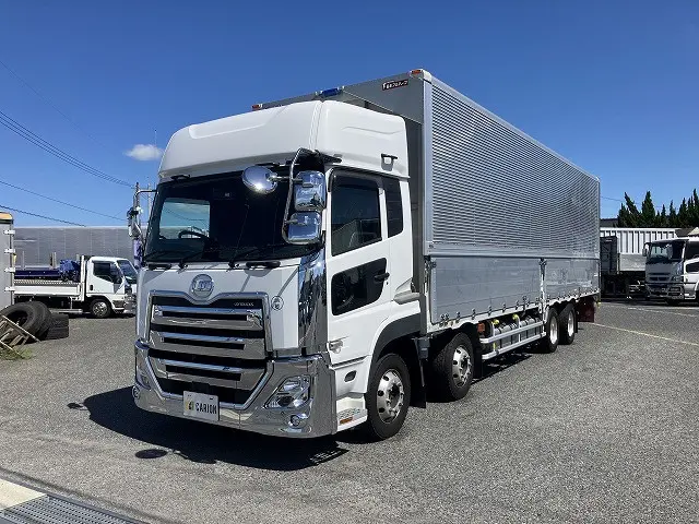 UD クオン 2RG-CG5FA(8x4)の写真1