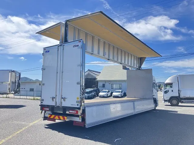 UD クオン 2RG-CG5FA(8x4)の写真10