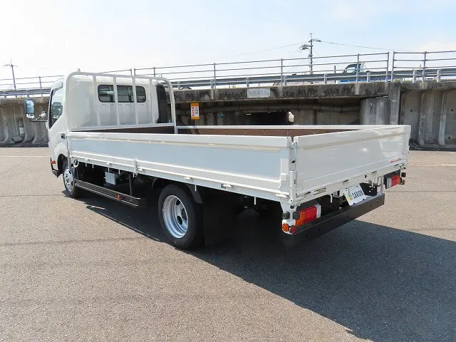 日野 デュトロ 2RG-XZU710M(2WD)の写真4