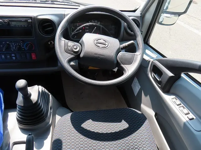 日野 デュトロ 2RG-XZU710M(2WD)の写真24