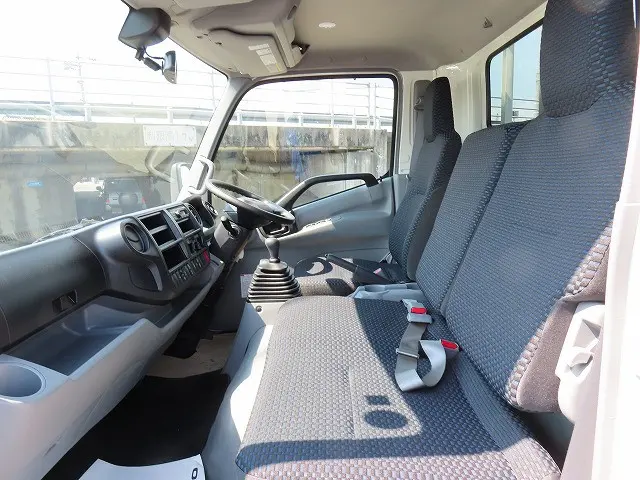日野 デュトロ 2RG-XZU710M(2WD)の写真26
