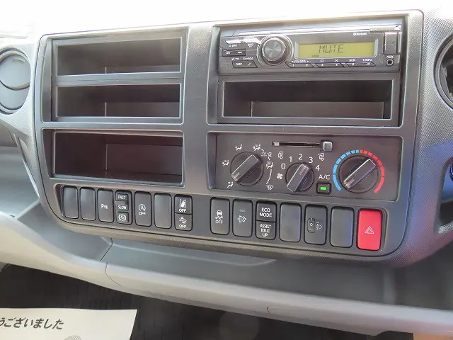 日野 デュトロ 2RG-XZU710M(2WD)の写真27