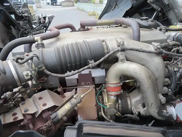 日野 プロフィア QPG-SH1EDDG(2WD)の写真18