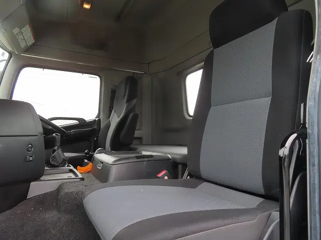 日野 プロフィア QPG-SH1EDDG(2WD)の写真21