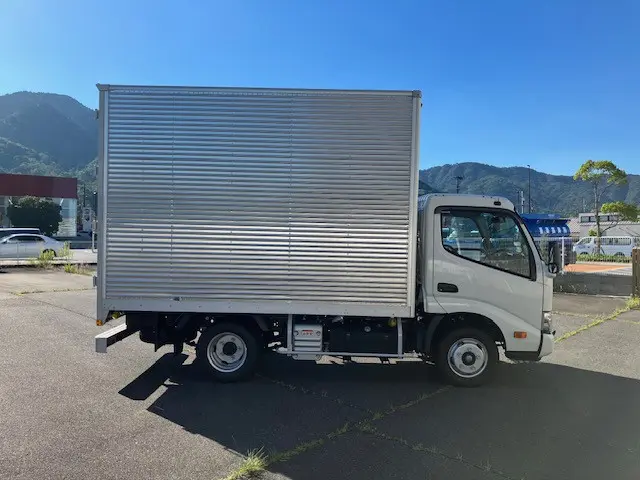 日野 デュトロ 2KG-XZU605M(2WD)の写真8