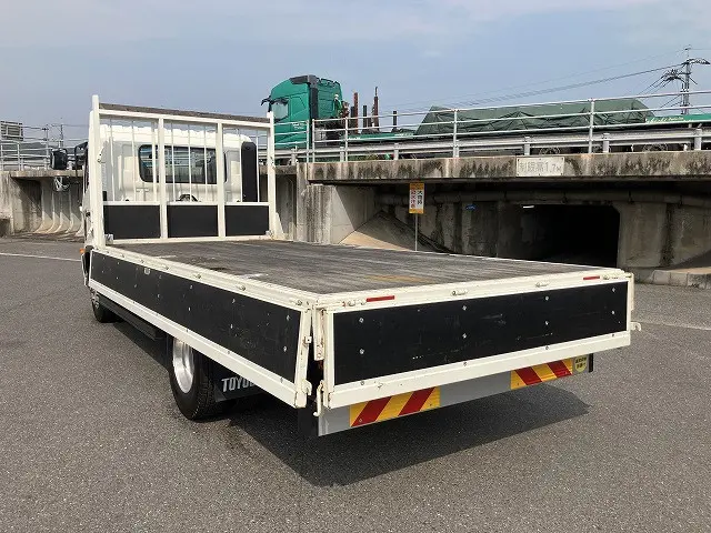 日野 レンジャー 2KG-GC2ABA(2WD)の写真9