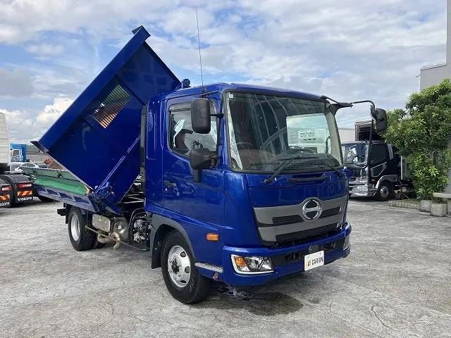 日野 レンジャー 2KG-FX2ABA(2WD)の写真2