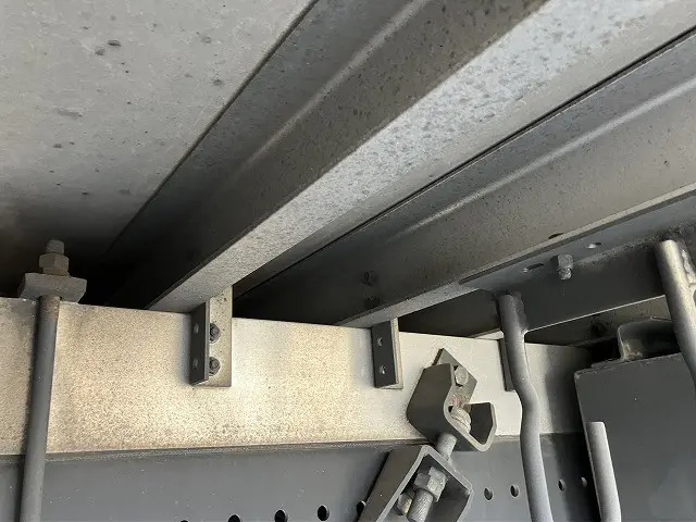 日野 プロフィア 2DG-FR1EH(6x2)の写真19