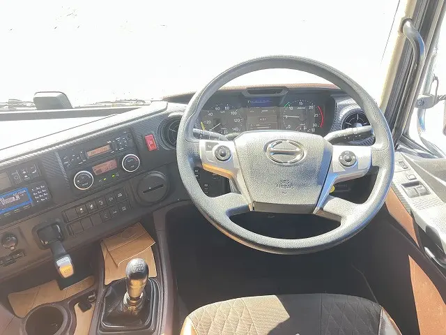 日野 プロフィア 2DG-FR1EH(6x2)の写真23