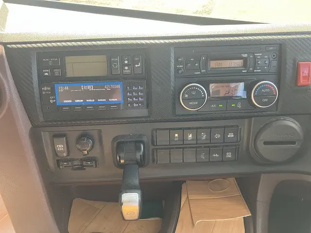 日野 プロフィア 2DG-FR1EH(6x2)の写真26