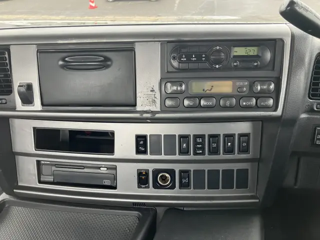 日野 プロフィア QPG-SH1EDDGの写真24