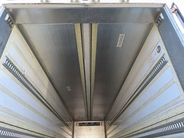 日野 プロフィア QPG-FR1EXEG(6x2)の写真13