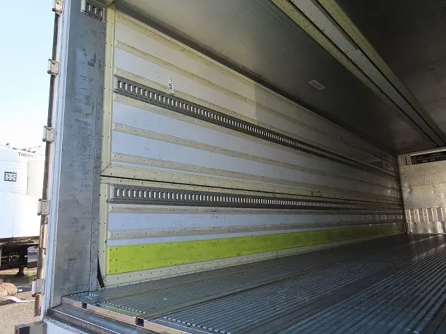 日野 プロフィア QPG-FR1EXEG(6x2)の写真15