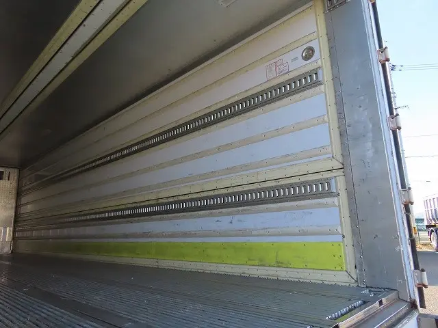 日野 プロフィア QPG-FR1EXEG(6x2)の写真16