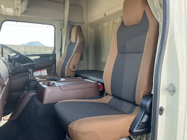 日野 レンジャー 2KG-FD2ABG(2WD)の写真28