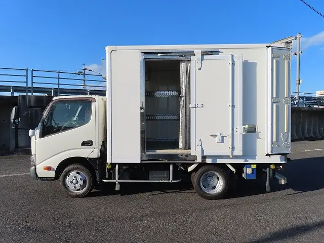 日野 デュトロ TKG-XZC605M(2WD)の写真8