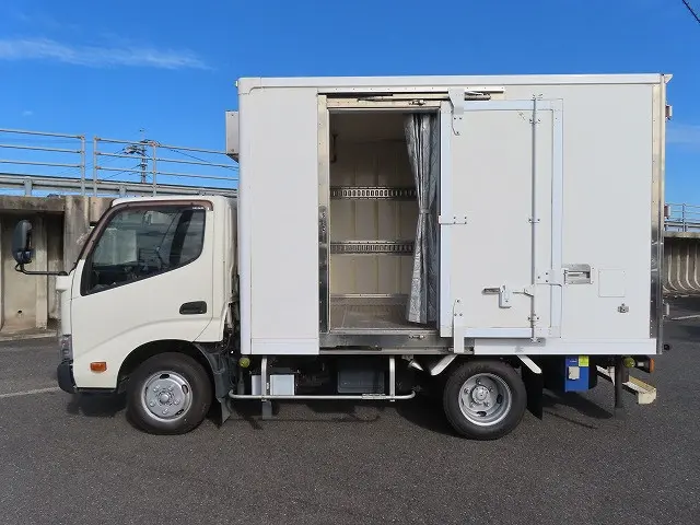 日野 デュトロ TKG-XZC605M(2WD)の写真9