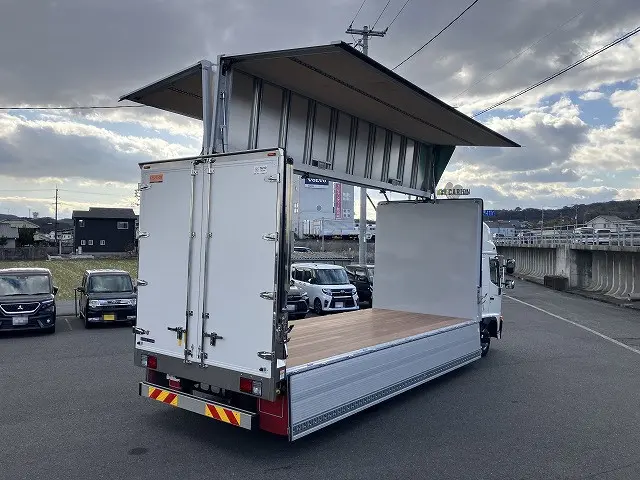 日野 レンジャー 2PG-FD2ABG(2WD)の写真10