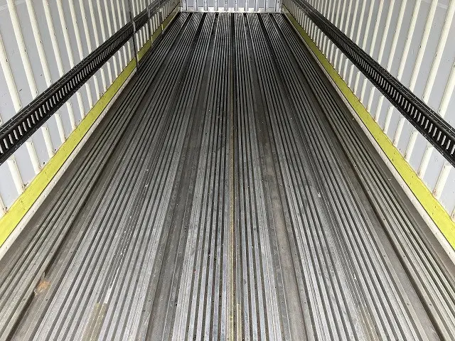 日野 プロフィア QPG-FR1EXEG(6x2)の写真13